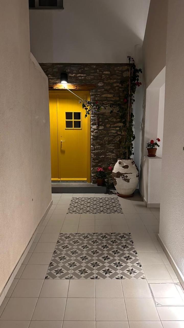 Οtto Apts Loutrá Exteriör bild
