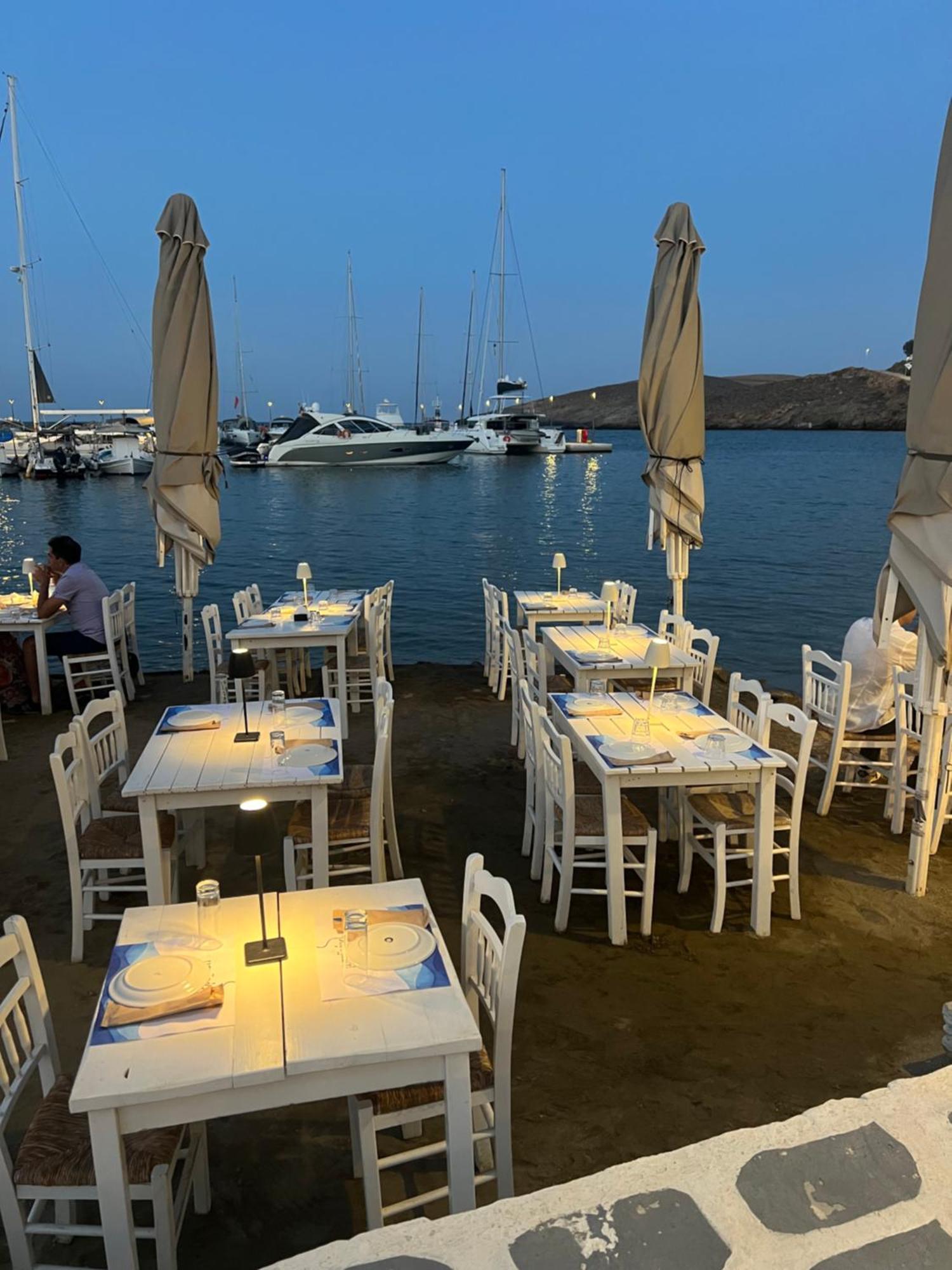 Οtto Apts Loutrá Exteriör bild